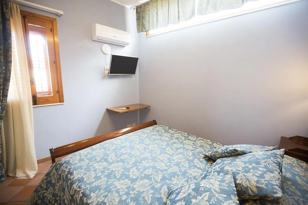 Palazzo Raho Otel Cefalù İtalya