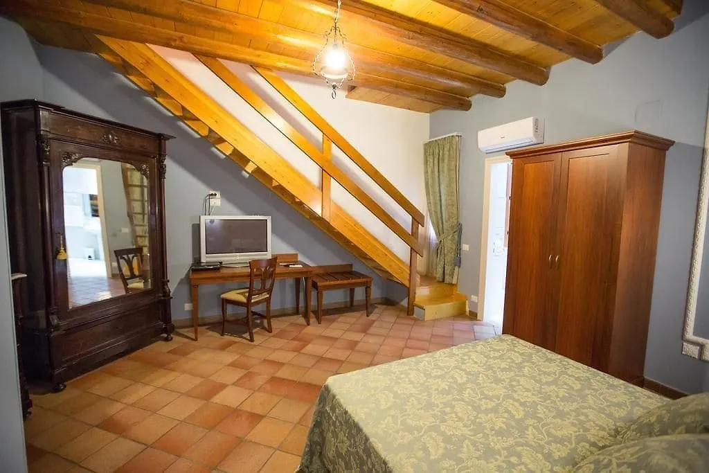 Palazzo Raho Hotel Cefalù Italië