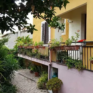 Sara Bed and breakfast Ossi